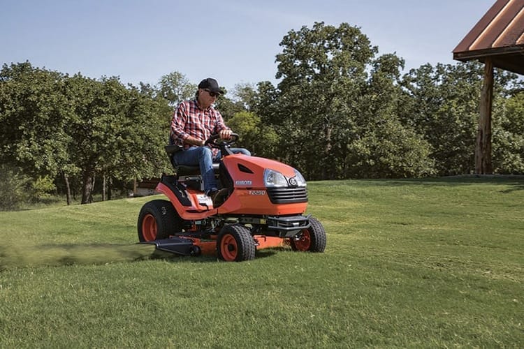 Kubota T2290